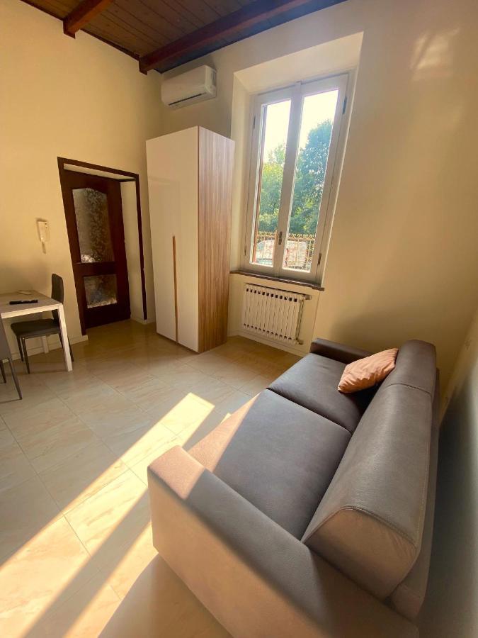 Apartment In Villa Milano Bagian luar foto