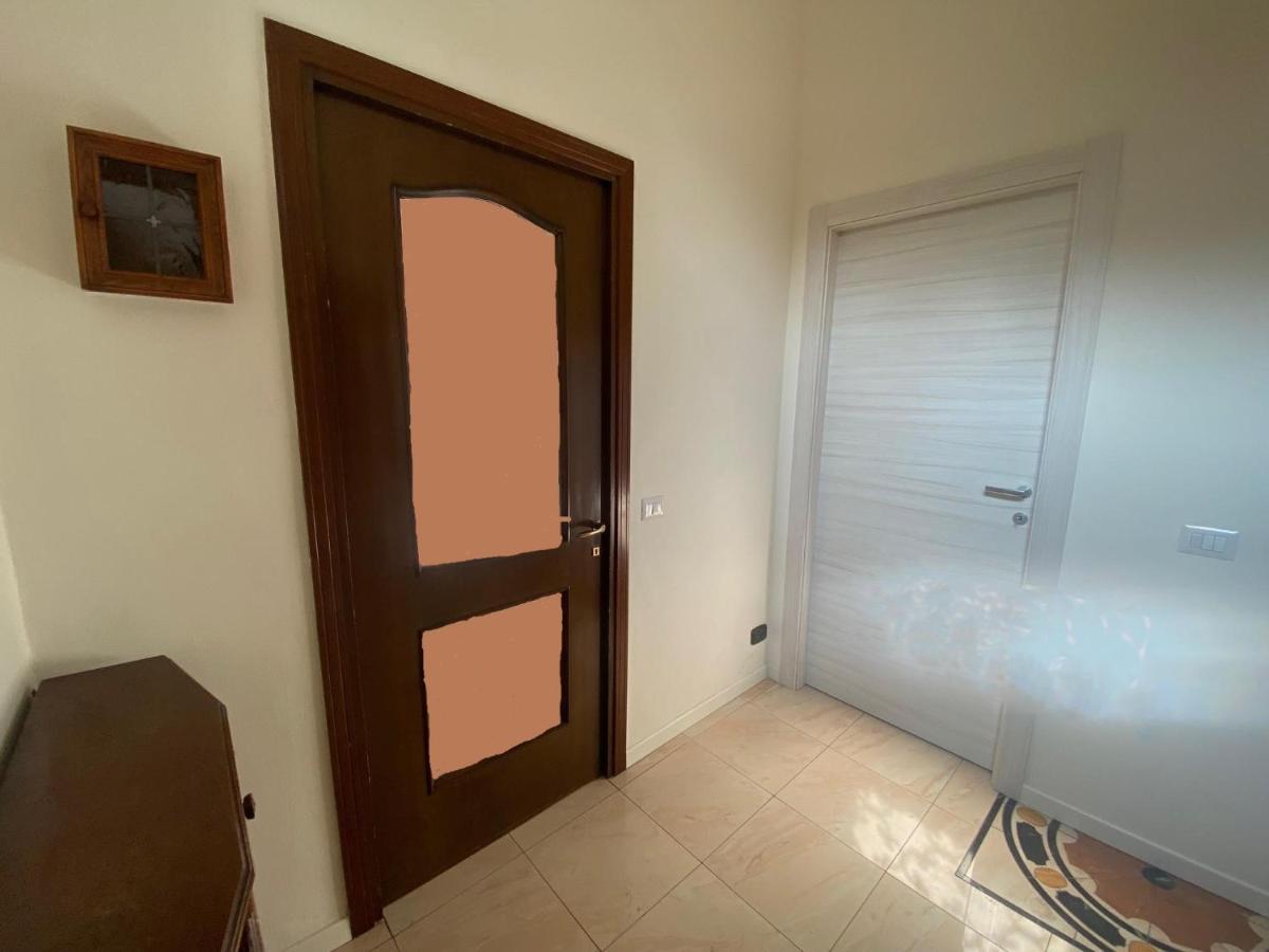 Apartment In Villa Milano Bagian luar foto