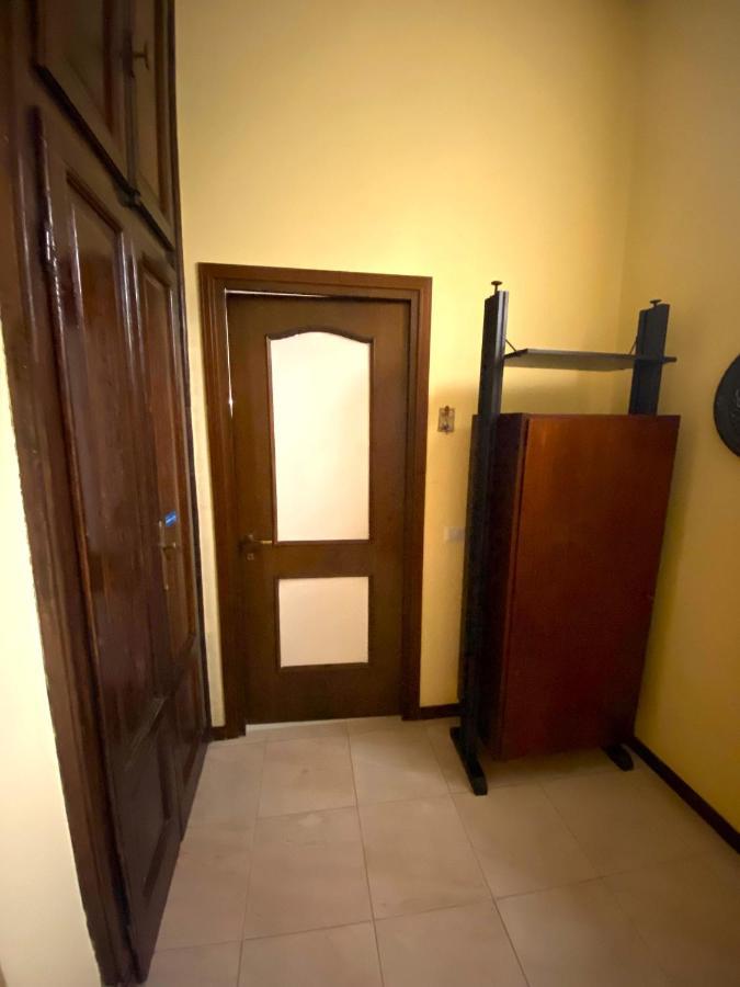 Apartment In Villa Milano Bagian luar foto