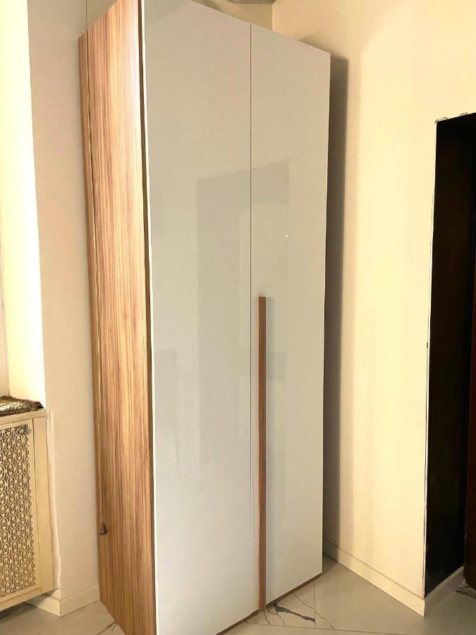 Apartment In Villa Milano Bagian luar foto