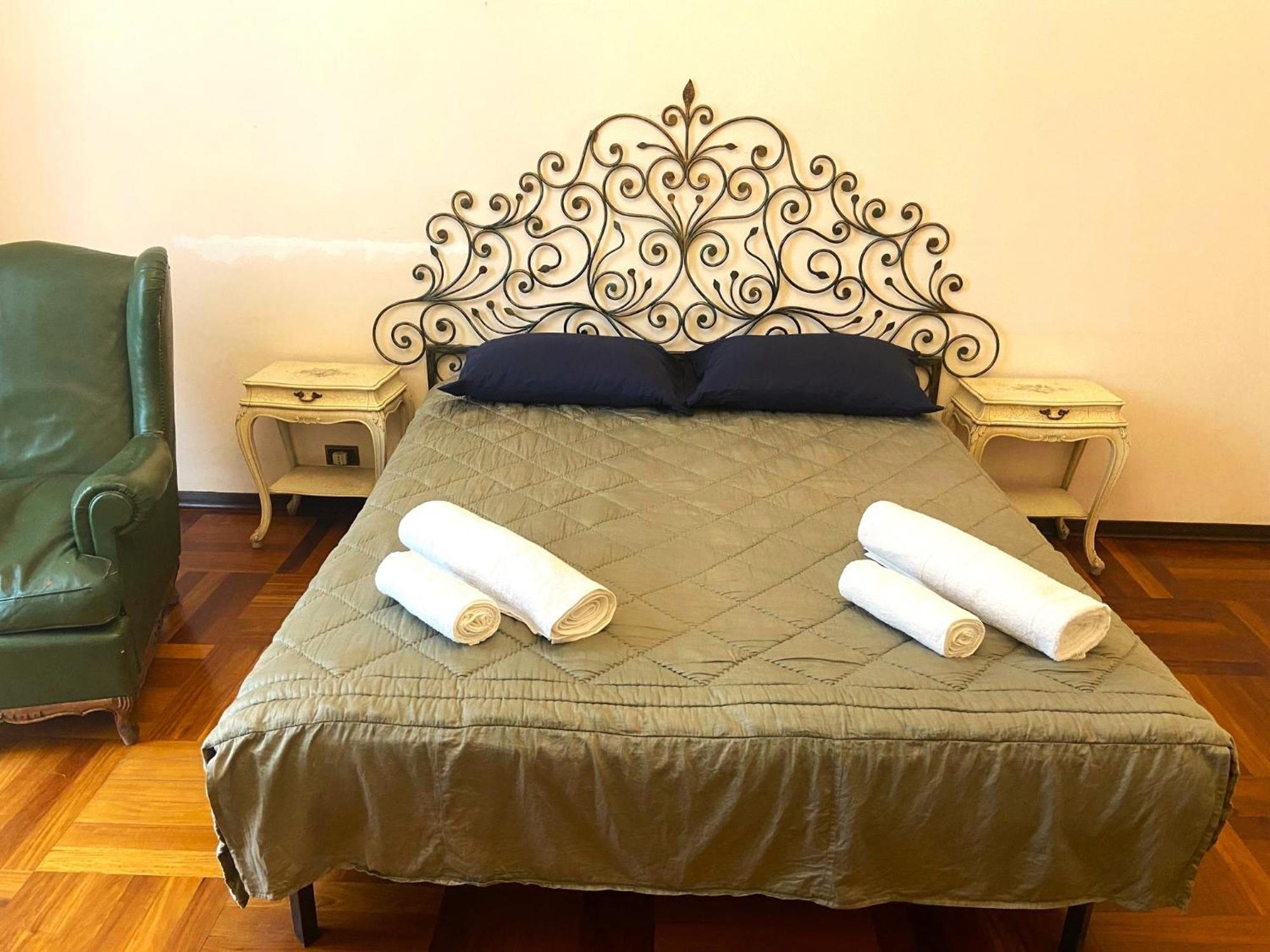 Apartment In Villa Milano Bagian luar foto